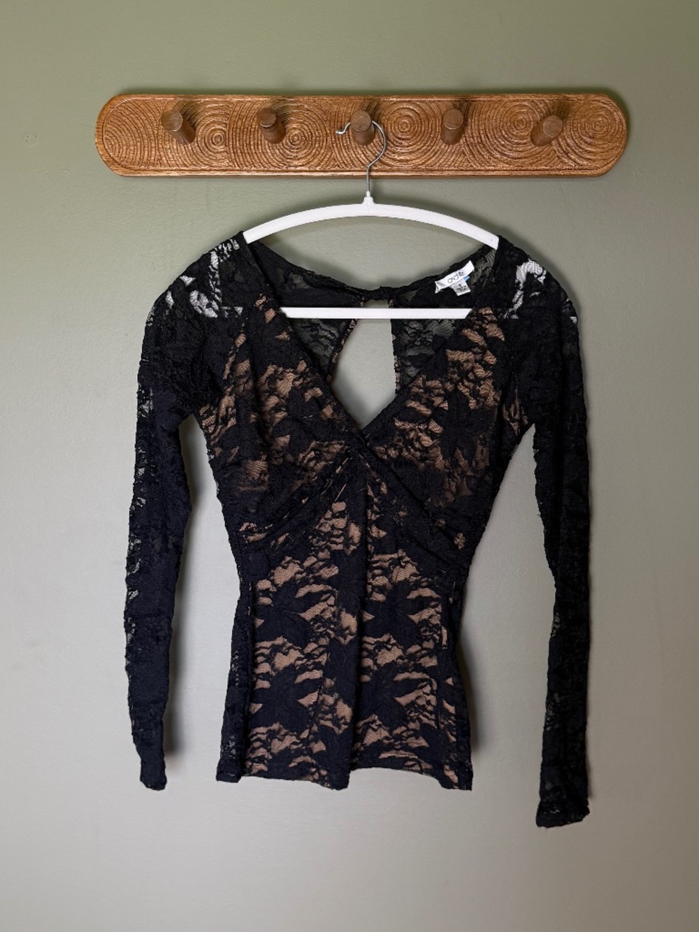 Vintage cache top